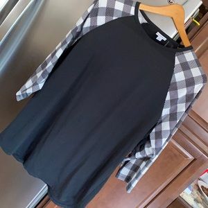 Lularoe 3/4 sleeve shirt baseball style